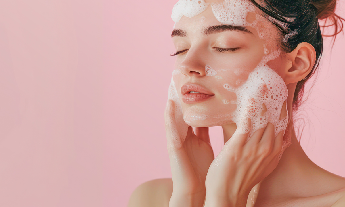 5 ways a pimple face wash improves your skin’s texture